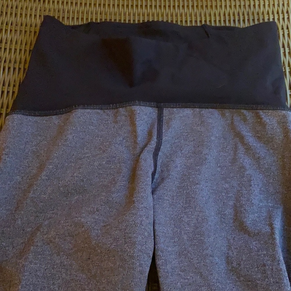 Lululemon Train Times 7/8 Pant Heathered Black Size 4